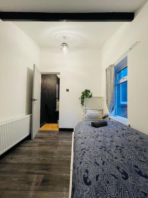 Central Area Terraced House With Private Hot Tub Lincoln Esterno foto