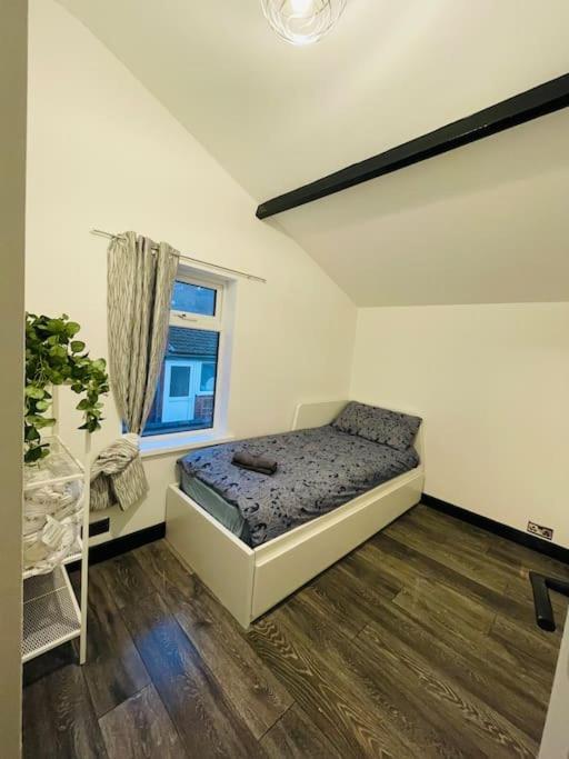 Central Area Terraced House With Private Hot Tub Lincoln Esterno foto