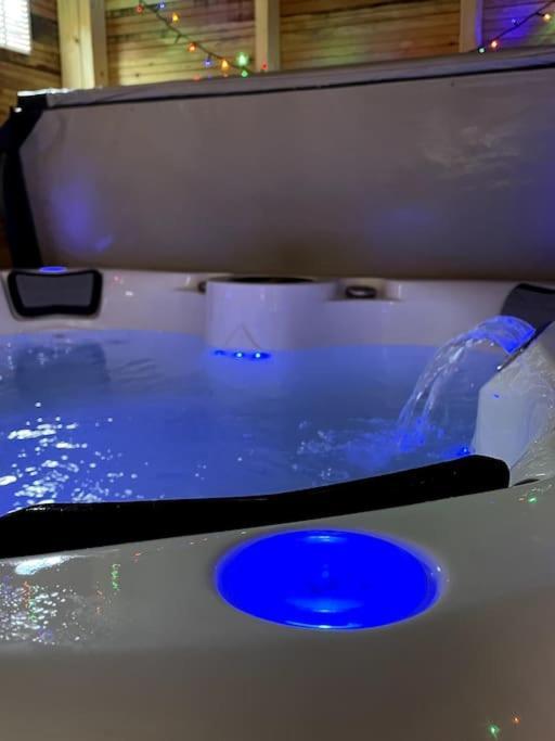 Central Area Terraced House With Private Hot Tub Lincoln Esterno foto