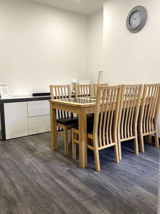 Central Area Terraced House With Private Hot Tub Lincoln Esterno foto